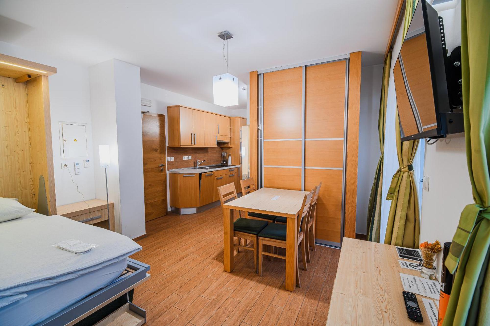 Apartments Maleric With Indoor Pool And Wellness Dragatuš Oda fotoğraf