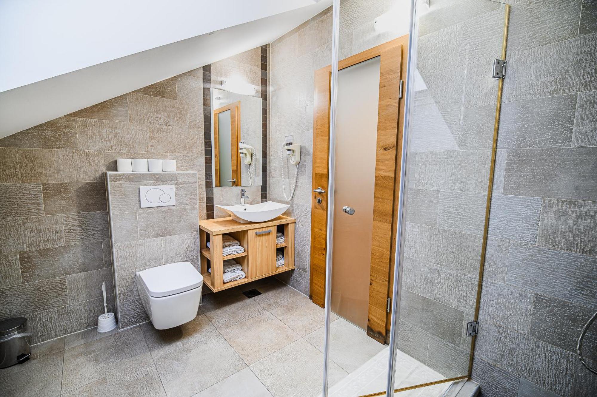 Apartments Maleric With Indoor Pool And Wellness Dragatuš Oda fotoğraf