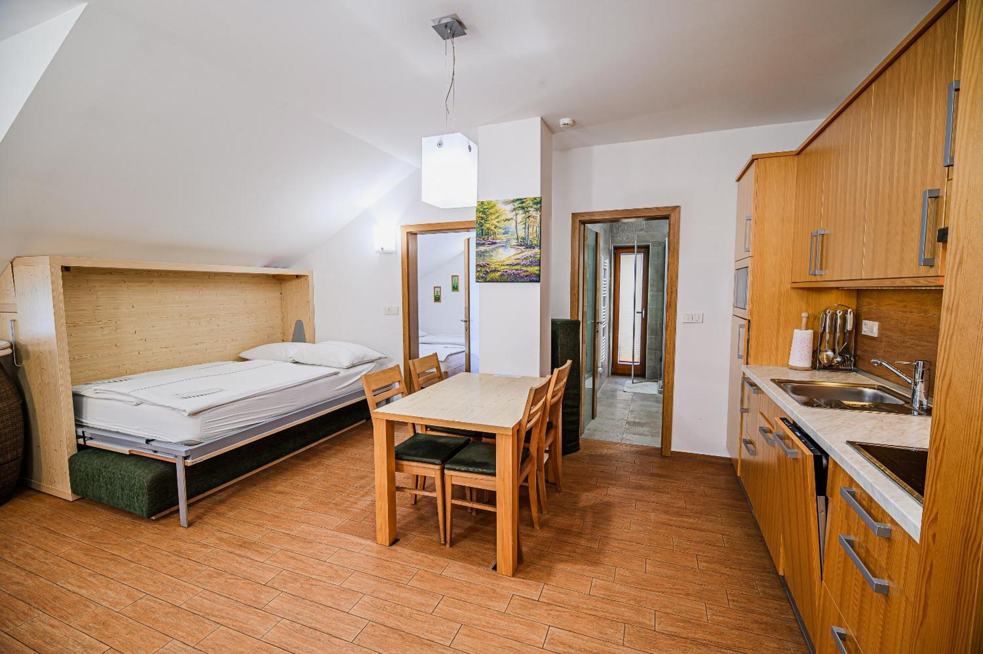Apartments Maleric With Indoor Pool And Wellness Dragatuš Oda fotoğraf