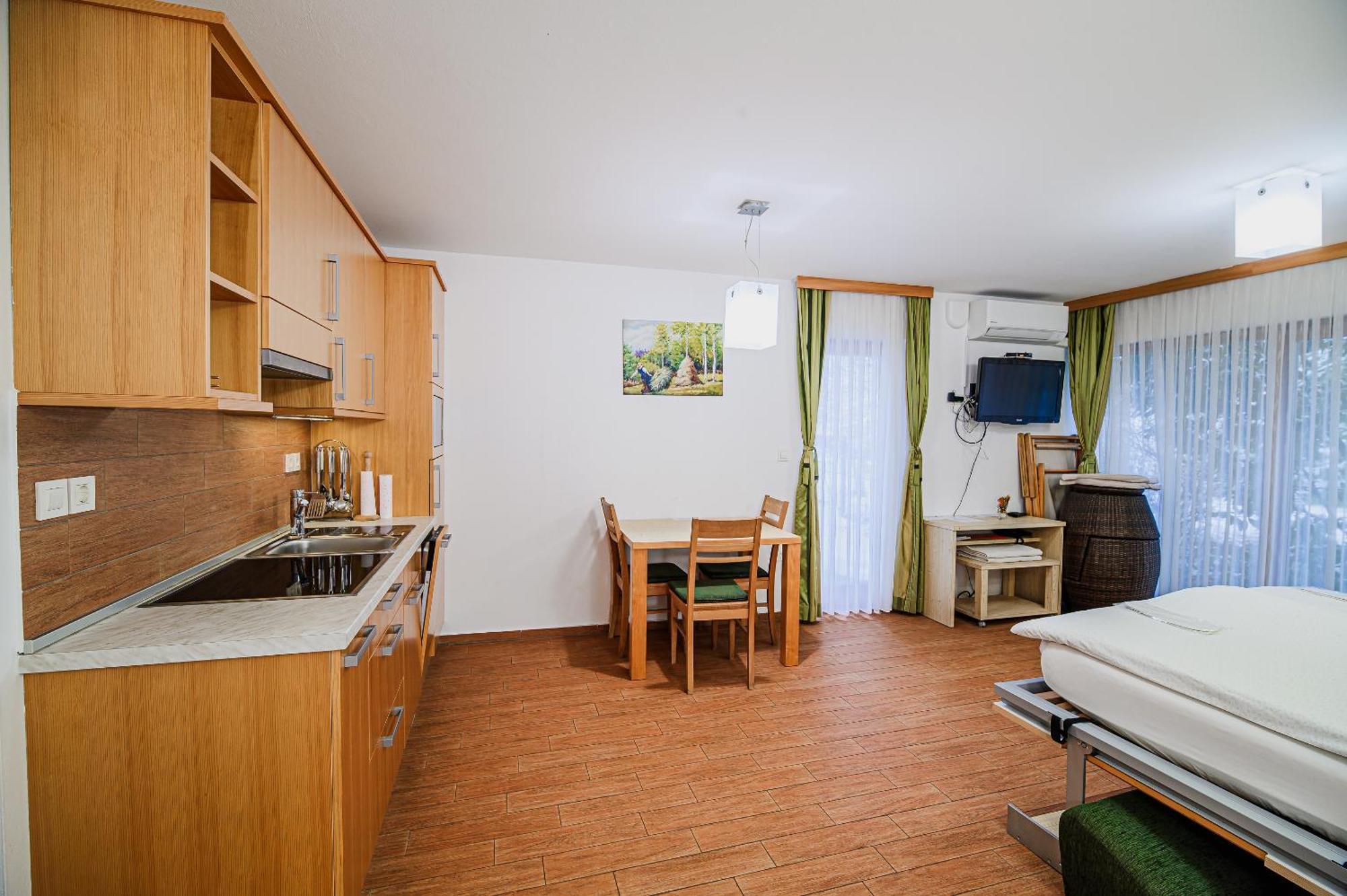 Apartments Maleric With Indoor Pool And Wellness Dragatuš Oda fotoğraf