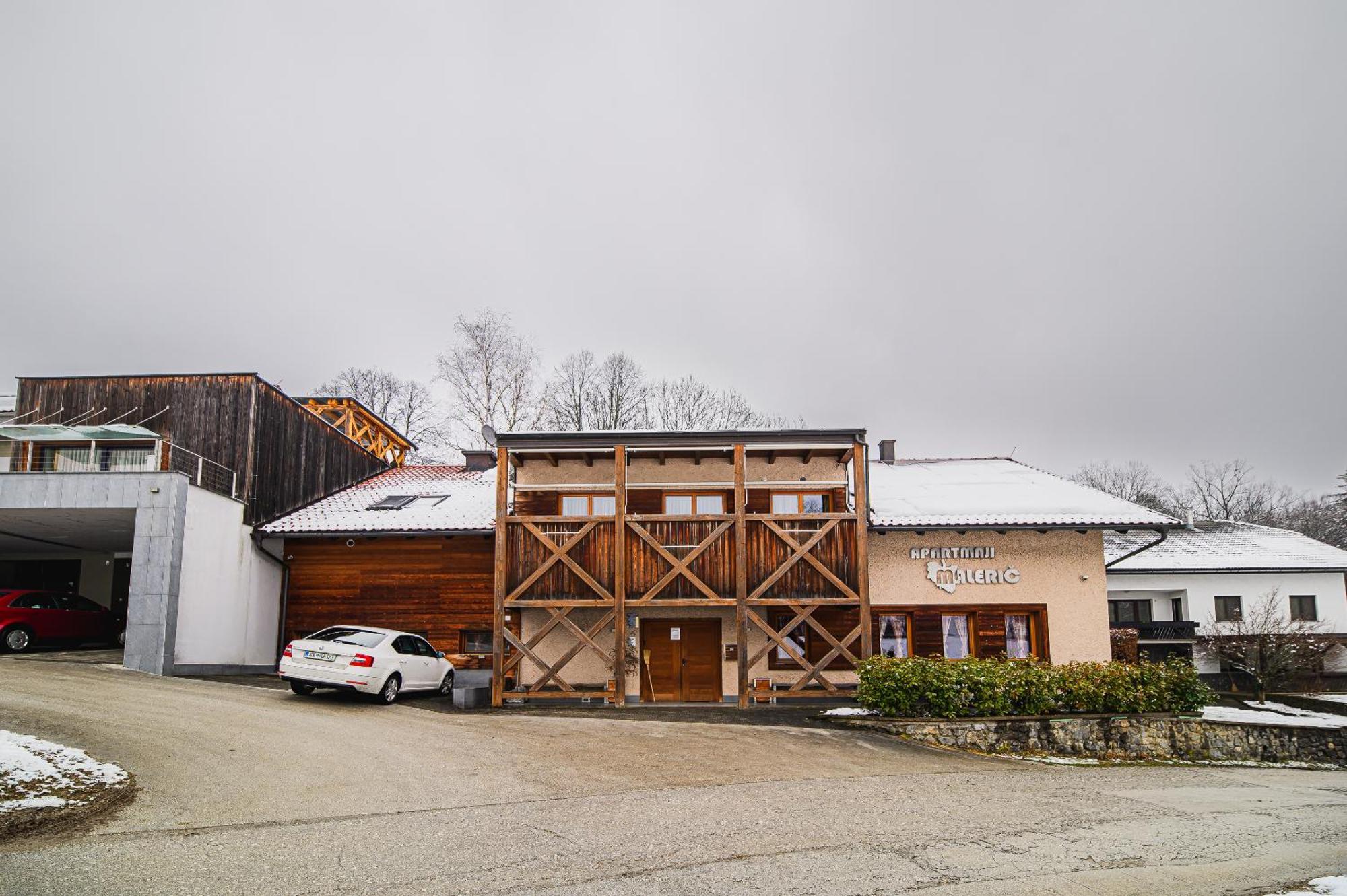 Apartments Maleric With Indoor Pool And Wellness Dragatuš Dış mekan fotoğraf