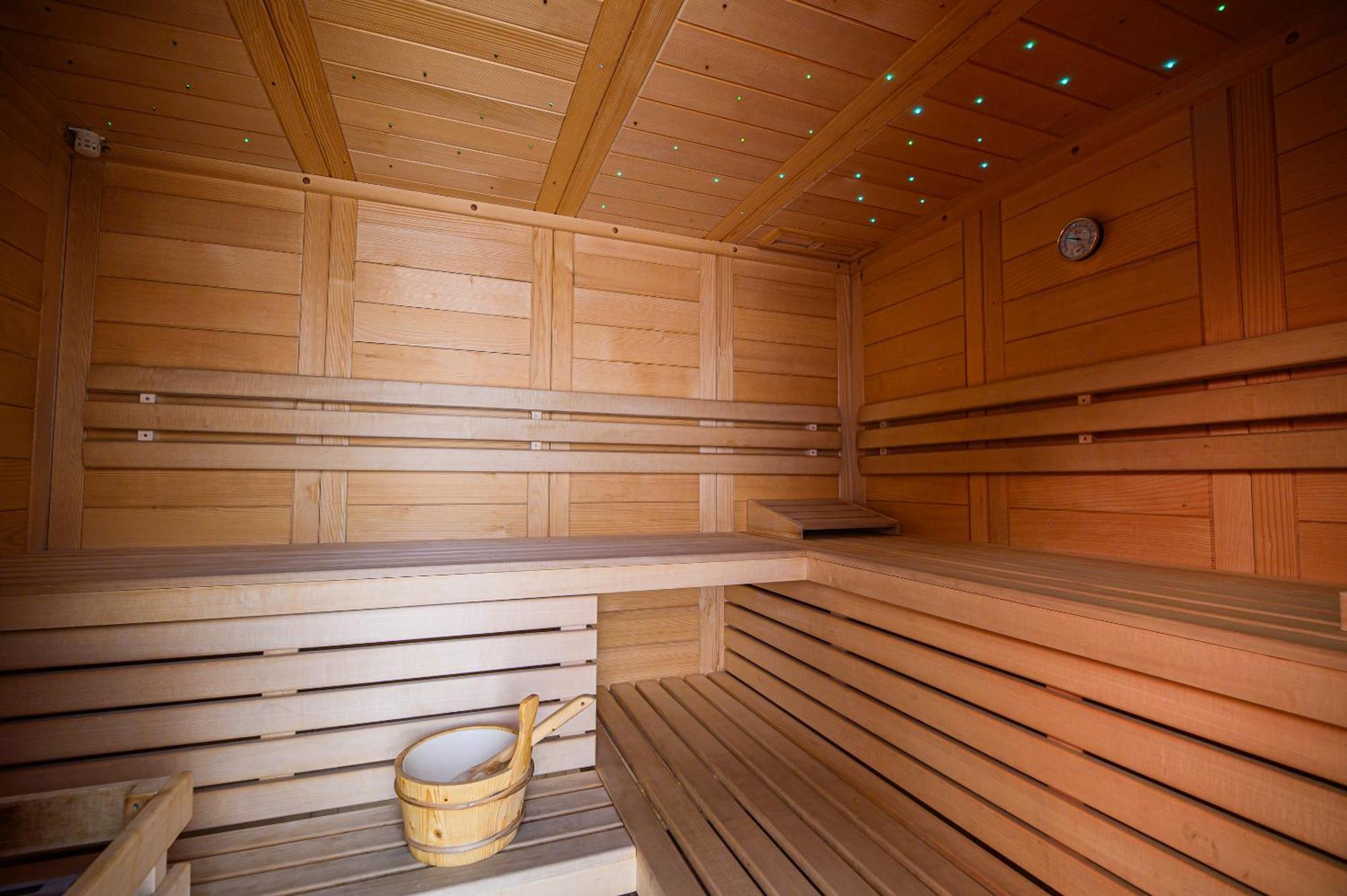 Apartments Maleric With Indoor Pool And Wellness Dragatuš Dış mekan fotoğraf