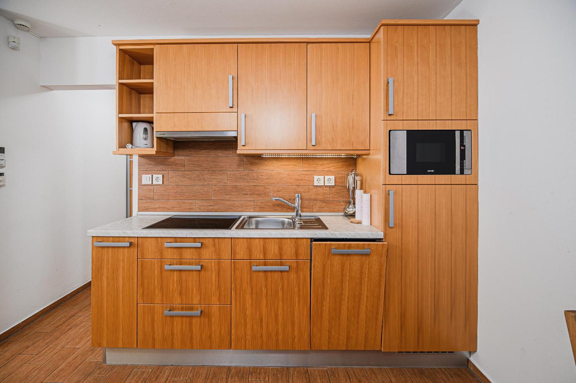 Apartments Maleric With Indoor Pool And Wellness Dragatuš Oda fotoğraf