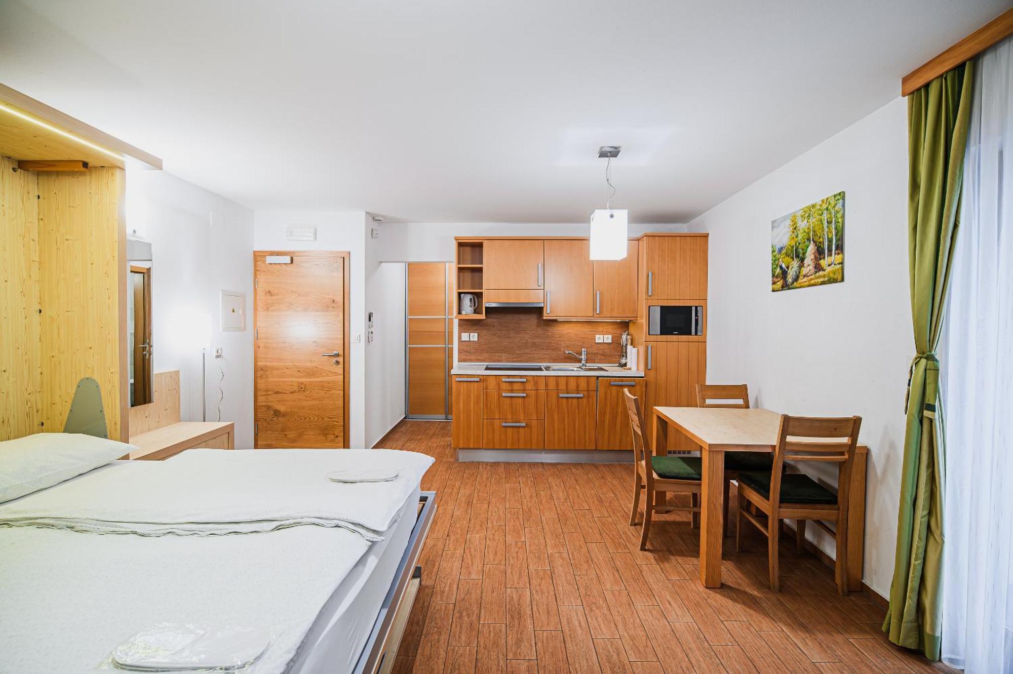Apartments Maleric With Indoor Pool And Wellness Dragatuš Oda fotoğraf